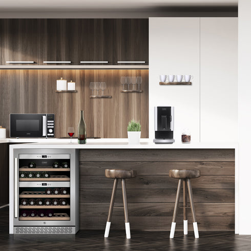 WineChef Pro 40 (2 zones): wijnklimaatkast uit de WineChef Pro‑lijn, 59.5 x 82.5 x 57.5 cm. Wi‑Fi bediening en UV‑glas.