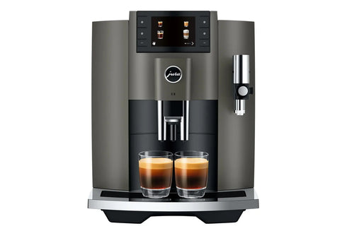 E8 Dark Inox (EC): volautomaat met 17 specialiteiten, stille molen en 1,9 l watertank. Snel perfecte koffie thuis.