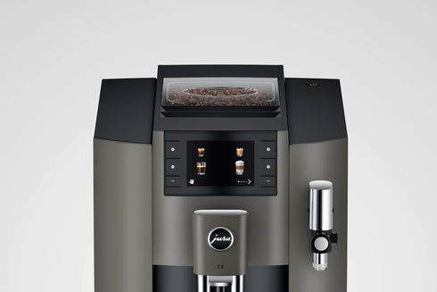 E8 Dark Inox (EC): volautomaat met 17 specialiteiten, stille molen en 1,9 l watertank. Snel perfecte koffie thuis.